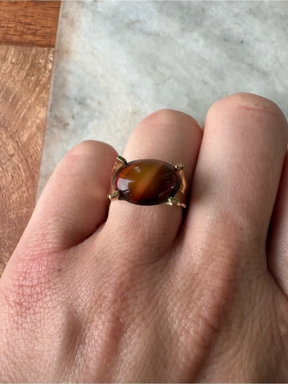 Vintage Sarah Coventry Gold-Tone Ring with Brown Cat's Eye Oval - Size 6.5